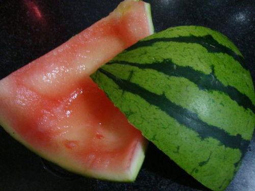 西瓜一起吃瓜,西瓜配瓜，清凉一夏的味蕾盛宴