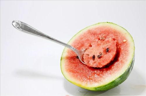 肾友吃瓜好吗,肾友适量吃瓜有益健康